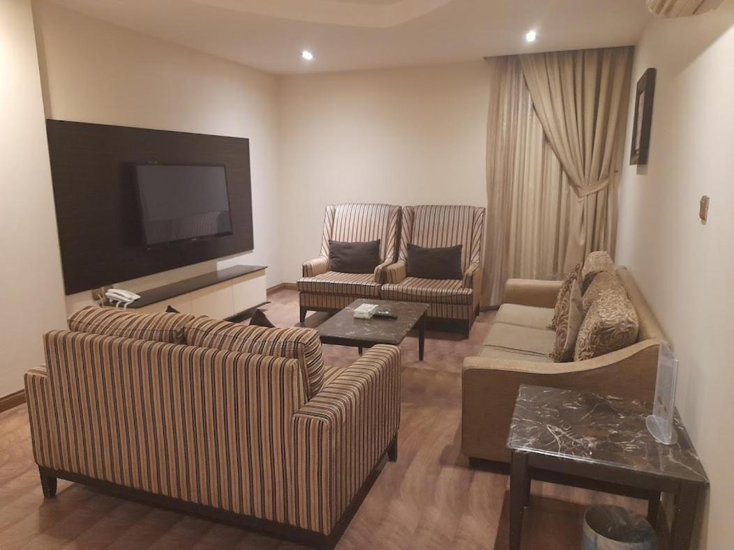 Aswar Hotel Suites Al Khobar Exterior photo